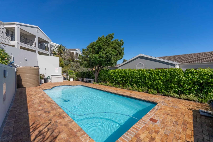 2 Bedroom Property for Sale in Devils Peak Western Cape